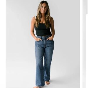 Nelle Atelier PETITE HIGH-RISE RELAXED STRAIGHT LEG JEAN - THE MADDY